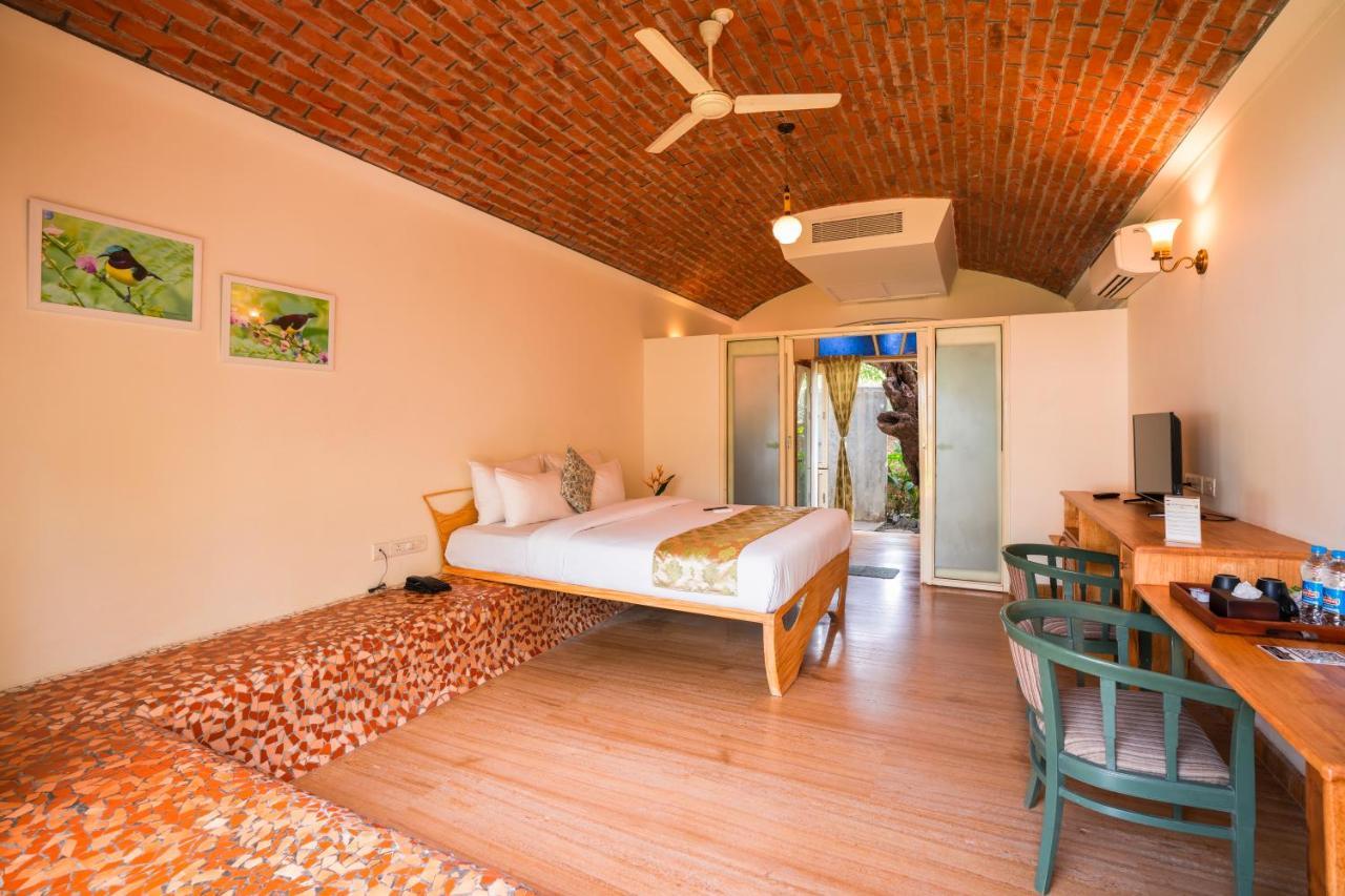 Hostel Moustache Goa Luxuria Vagator Exteriér fotografie